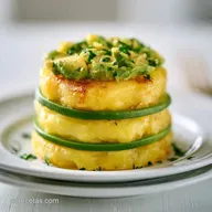 Causa Lime&ntilde;a Vegetariana Cremosa