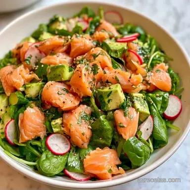 Ensalada de Salmón y Aguacate en 15 Min Tarjeta de receta
